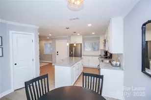 2524 Stradbrook Dr, Charlotte, NC 28210 - Photo 9