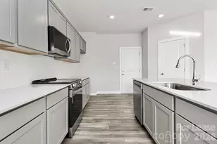 529 Mountain View Rd, Monroe, NC 28110 - Photo 9