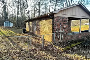 101 Poteat Dr, Morganton, NC 28655 - Photo 3