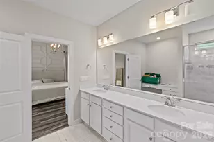 9306 Dufaux Dr, Charlotte, NC 28278 - Photo 21