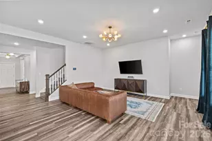 9306 Dufaux Dr, Charlotte, NC 28278 - Photo 13