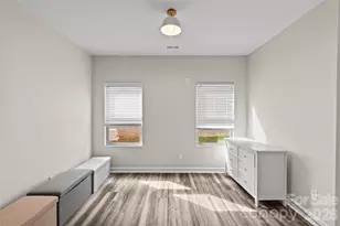 9306 Dufaux Dr, Charlotte, NC 28278 - Photo 21