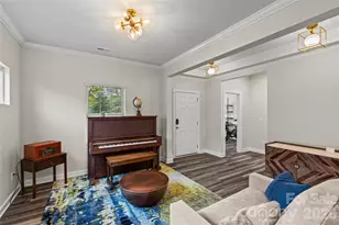 9306 Dufaux Dr, Charlotte, NC 28278 - Photo 5