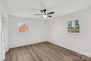 8616 Fallsdale Dr, Charlotte, NC 28214 - Photo 23