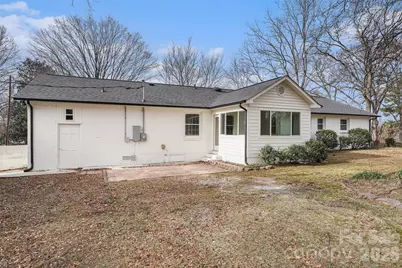 8616 Fallsdale Drive, Charlotte, NC 28214 - Photo 25