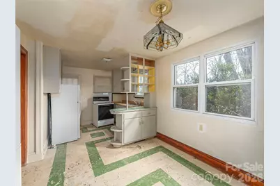 92 Mauney Cove Road, Waynesville, NC 28786 - Photo 3