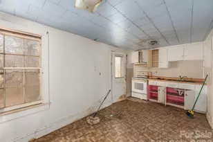 92 Mauney Cv Rd, Waynesville, NC 28786 - Photo 9