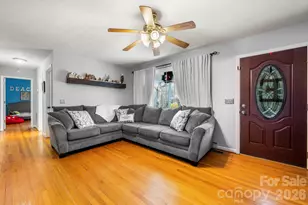 419 Hudson Heights, Hudson, NC 28638 - Photo 7