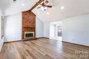 7225 McTeal Pl, Charlotte, NC 28262 - Photo 3