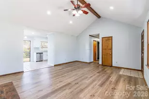 7225 McTeal Pl, Charlotte, NC 28262 - Photo 5