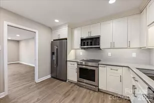 4700 Walden Ct, Charlotte, NC 28210 - Photo 11