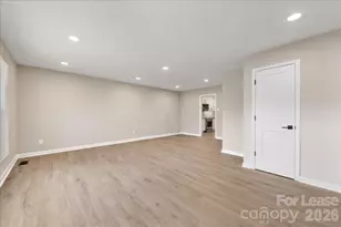 4700 Walden Ct, Charlotte, NC 28210 - Photo 7