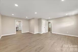 4700 Walden Ct, Charlotte, NC 28210 - Photo 5