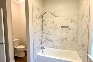 9235 Island Overlook Ct, Cornelius, NC 28031 - Photo 5