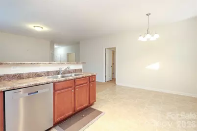 4806 Lynn Lee Circle, Charlotte, NC 28269 - Photo 15