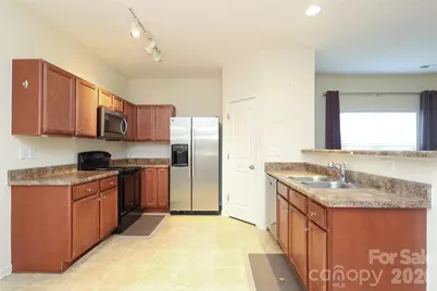 4806 Lynn Lee Circle, Charlotte, NC 28269 - Photo 13