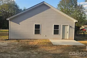 316 Zion Church Rd, Clover, SC 29710 - Photo 5