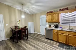 1676 Plyler Lake Rd, Gastonia, NC 28054 - Photo 13