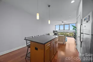 333 W Trade St, Charlotte, NC 28202 - Photo 7