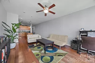 333 W Trade St, Charlotte, NC 28202 - Photo 9