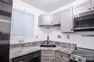 100 Willow Run Dr, Gastonia, NC 28056 - Photo 15