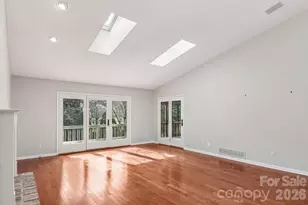 205 Wild Oak Ln, Hendersonville, NC 28791 - Photo 7