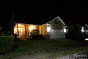 2320 Jade Ln, Fort Mill, SC 29708 - Photo 3