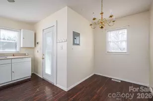 329 W Main St, Lincolnton, NC 28092 - Photo 13