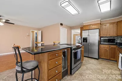 6035 Idlebrook Drive, Charlotte, NC 28212 - Photo 15