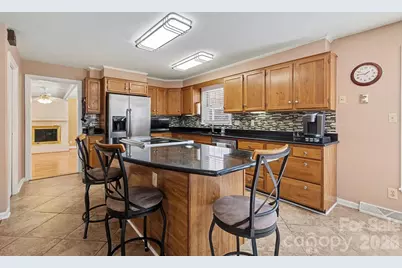 6035 Idlebrook Drive, Charlotte, NC 28212 - Photo 13