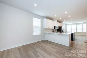 440 Spearfield Ln, Charlotte, NC 28205 - Photo 7