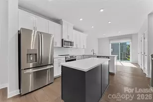 440 Spearfield Ln, Charlotte, NC 28205 - Photo 11