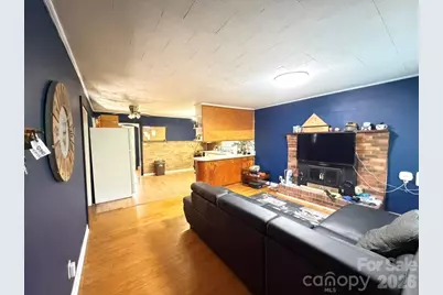 973 8th Avenue NW, Hickory, NC 28601 - Photo 5