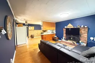 973 8th Ave NW, Hickory, NC 28601 - Photo 5