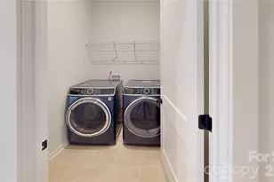 9512 Munsing Dr, Charlotte, NC 28269 - Photo 11