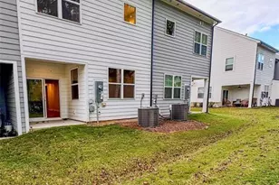 9512 Munsing Dr, Charlotte, NC 28269 - Photo 13