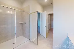 9512 Munsing Dr, Charlotte, NC 28269 - Photo 7