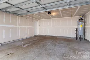 386 Hollingswood Dr, Statesville, NC 28625 - Photo 21