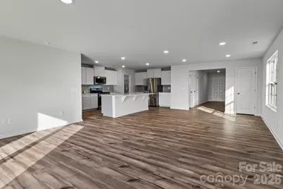 386 Hollingswood Drive, Statesville, NC 28625 - Photo 5