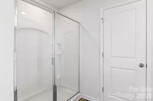 386 Hollingswood Dr, Statesville, NC 28625 - Photo 25