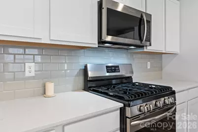 386 Hollingswood Drive, Statesville, NC 28625 - Photo 7