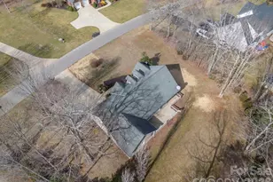 523 Shepherds Creek Cir, Rutherfordton, NC 28139 - Photo 3