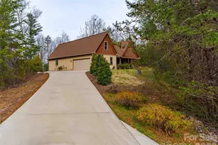 334 Summer Orchard Dr, Hendersonville, NC 28792 - Photo 1