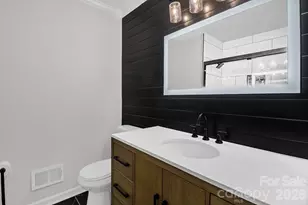 5323 Glenham Dr, Charlotte, NC 28210 - Photo 19