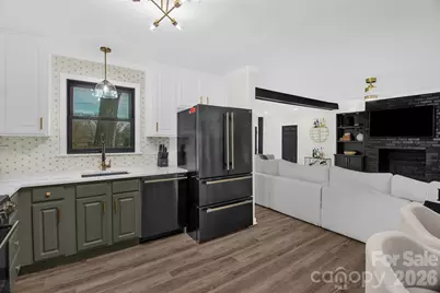 5323 Glenham Drive, Charlotte, NC 28210 - Photo 11