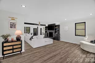 5323 Glenham Dr, Charlotte, NC 28210 - Photo 3