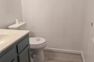 5976 Prescott Ct, Charlotte, NC 28269 - Photo 7