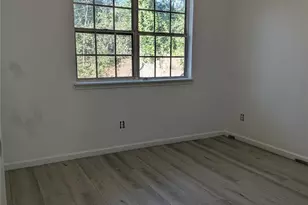 5976 Prescott Ct, Charlotte, NC 28269 - Photo 3