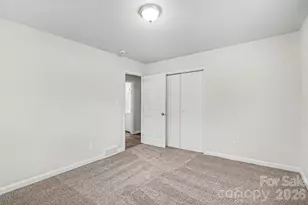 3431 Shamrock Dr, Charlotte, NC 28215 - Photo 15