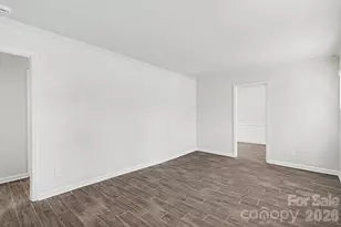 3431 Shamrock Dr, Charlotte, NC 28215 - Photo 11